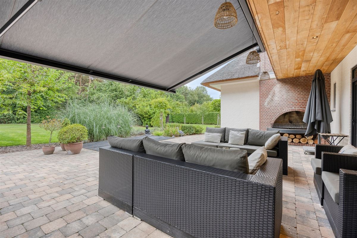 Landelijke luxe: unieke villa op ca. 11.000 m² privé-domein