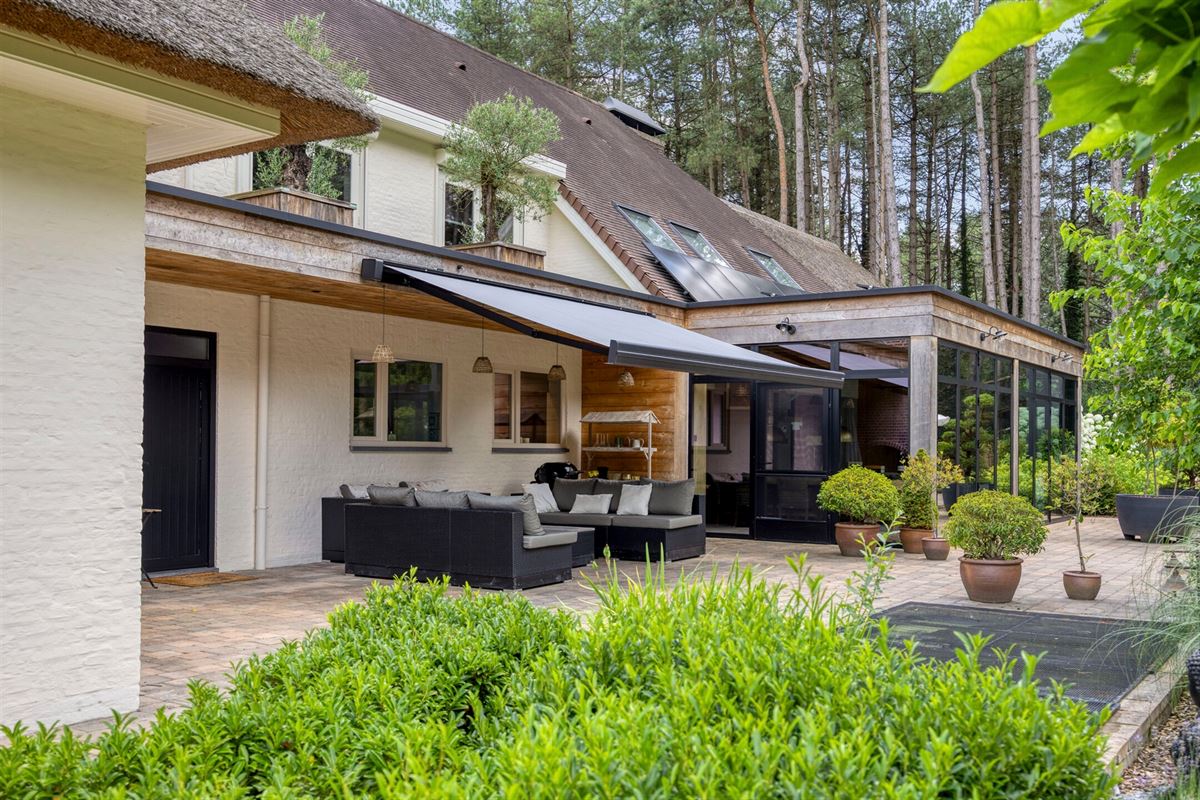 Landelijke luxe: unieke villa op ca. 11.000 m² privé-domein