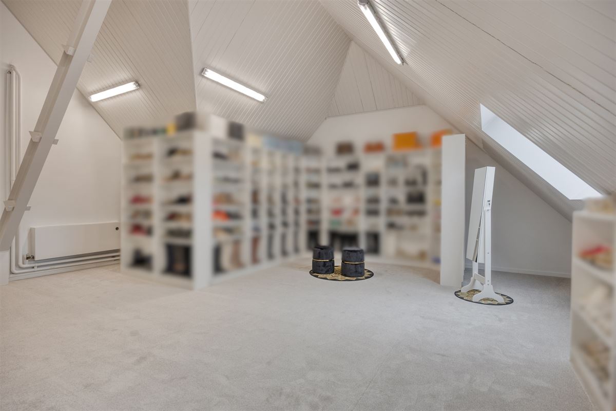 Landelijke luxe: unieke villa op ca. 11.000 m² privé-domein