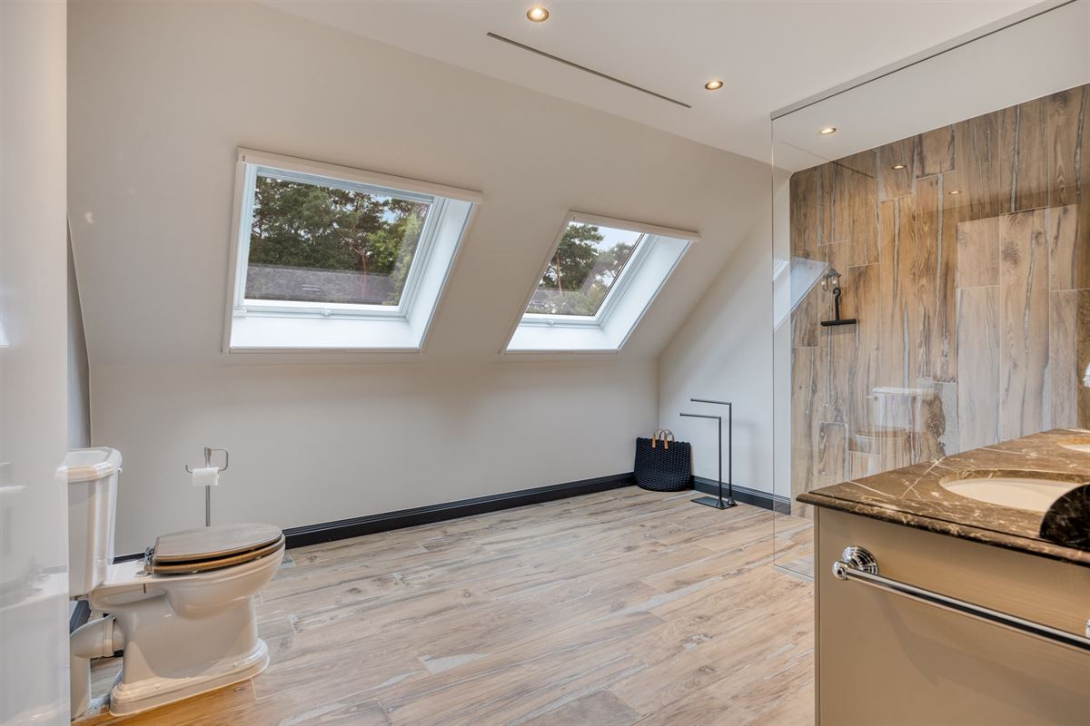 Landelijke luxe: unieke villa op ca. 11.000 m² privé-domein