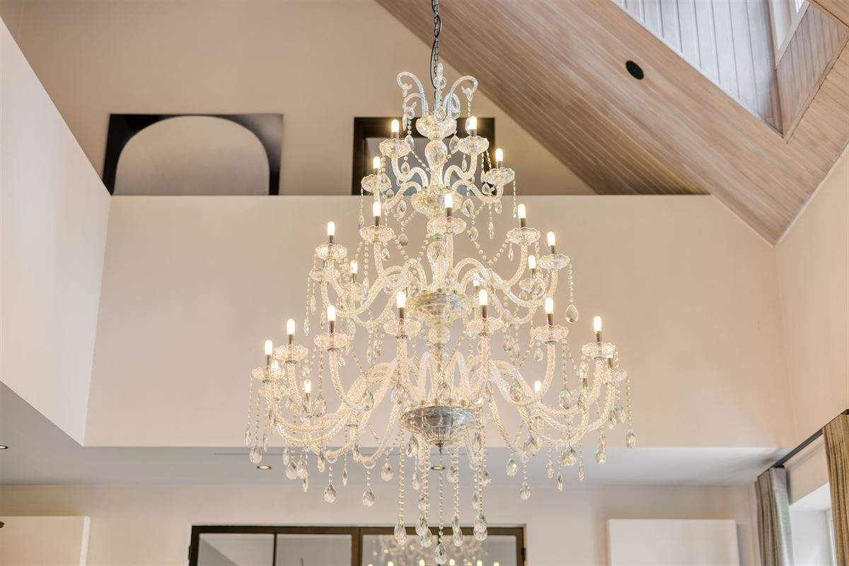 Landelijke luxe: unieke villa op ca. 11.000 m² privé-domein