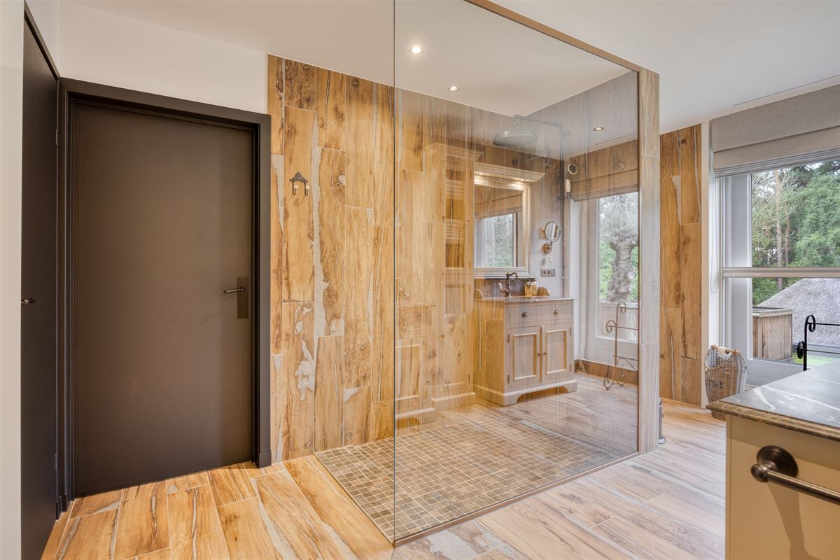 Landelijke luxe: unieke villa op ca. 11.000 m² privé-domein
