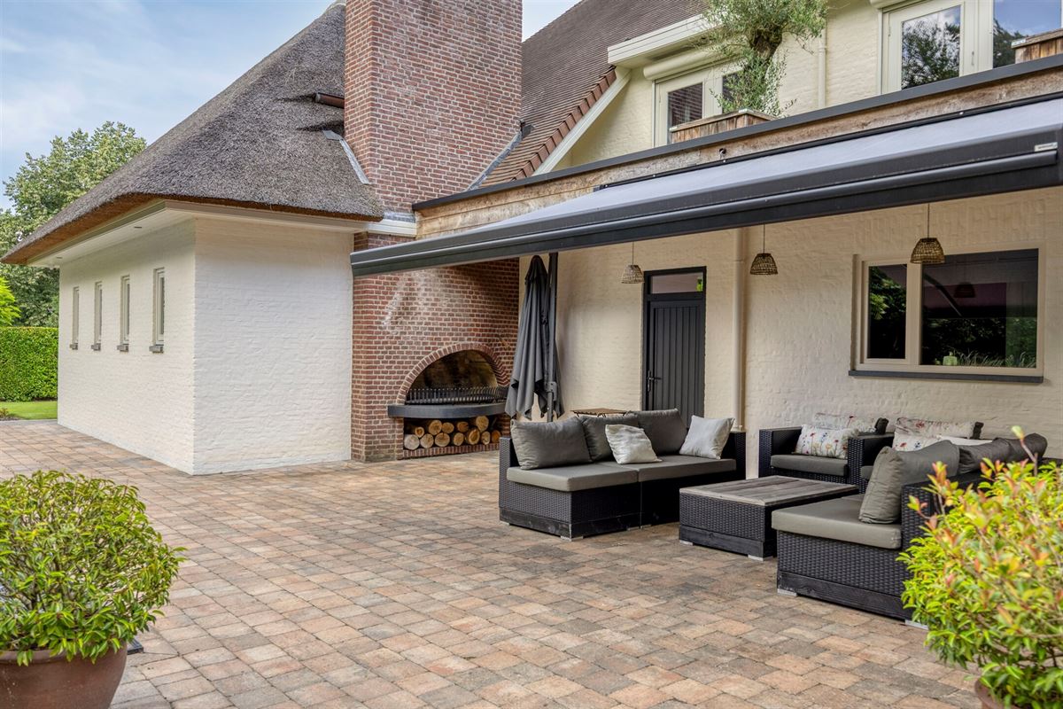 Landelijke luxe: unieke villa op ca. 11.000 m² privé-domein