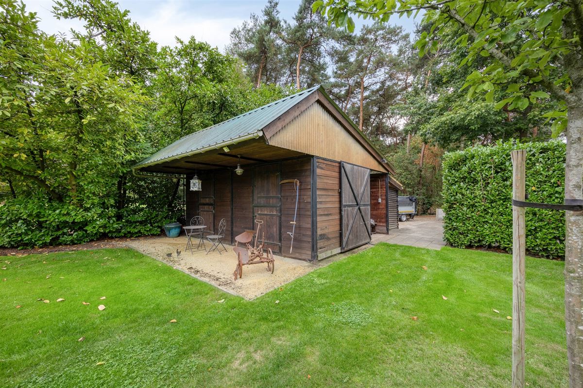 Landelijke luxe: unieke villa op ca. 11.000 m² privé-domein