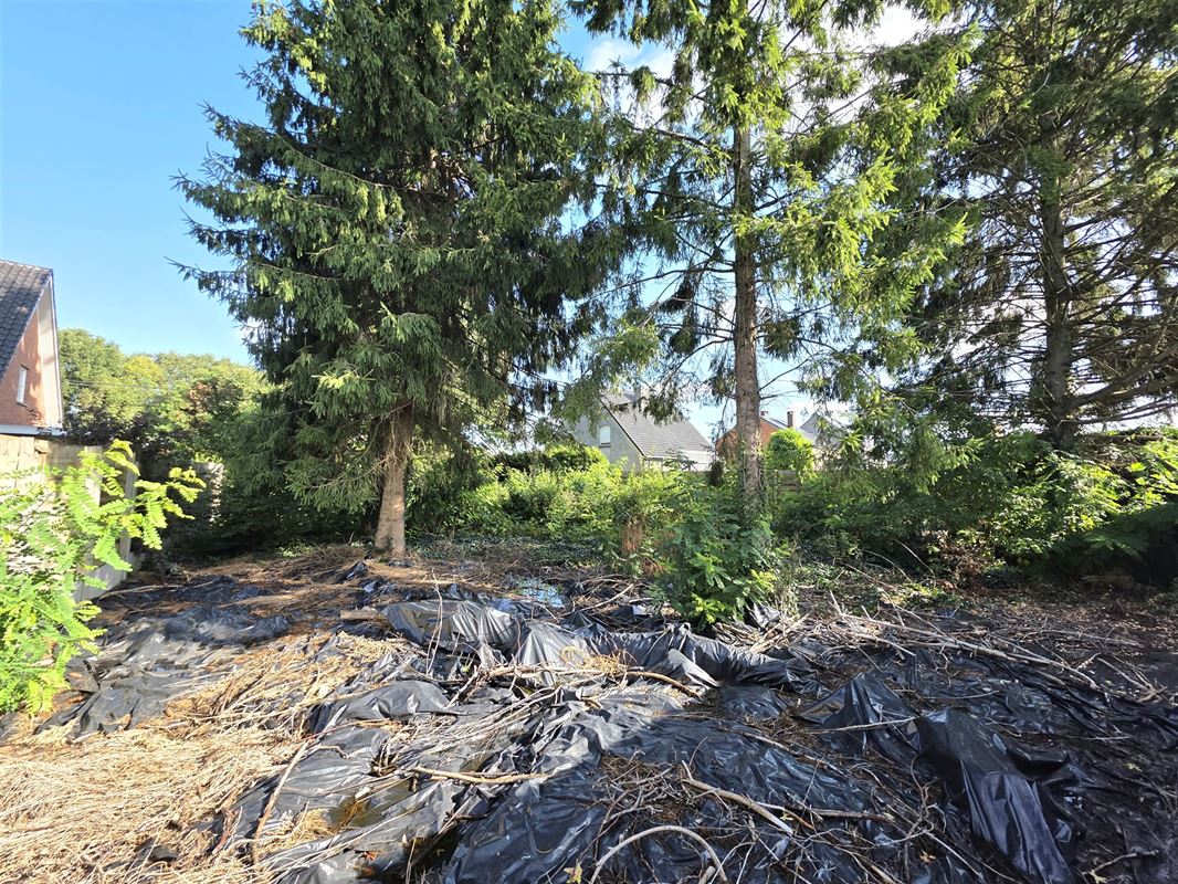 Bouwgrond te koop – open bebouwing met zuidgerichte tuin