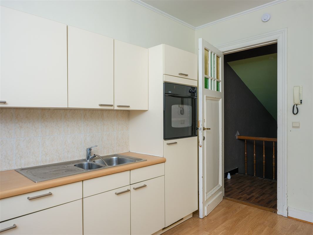 ruime rijwoning met polyvalent bijgebouw en tal van mogelijk