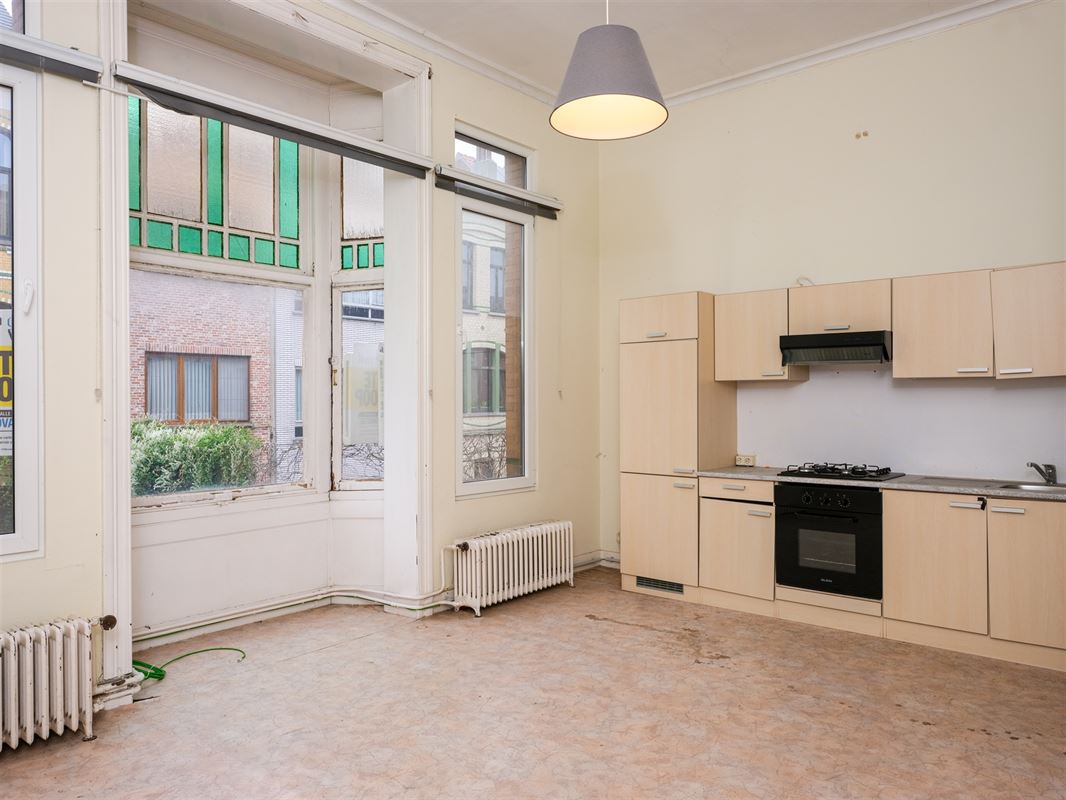 ruime rijwoning met polyvalent bijgebouw en tal van mogelijk