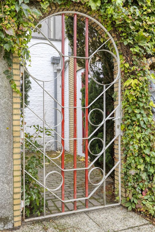 Karaktervolle art-deco woning met authentieke details 