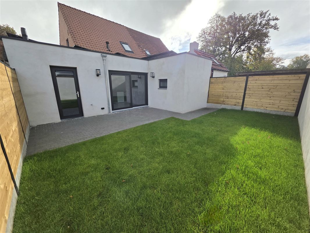 Moderne woning met 3 slaapkamers, 2 badkamers aan de vaart