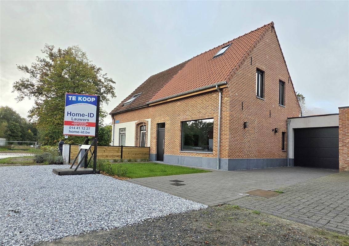 Moderne woning met 3 slaapkamers, 2 badkamers aan de vaart