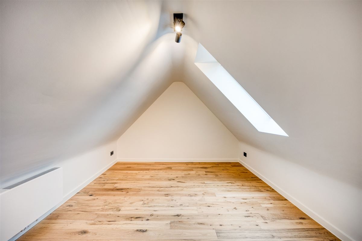 Moderne woning met 3 slaapkamers, 2 badkamers aan de vaart