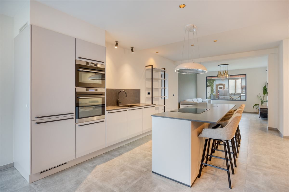 Moderne woning met 3 slaapkamers, 2 badkamers aan de vaart