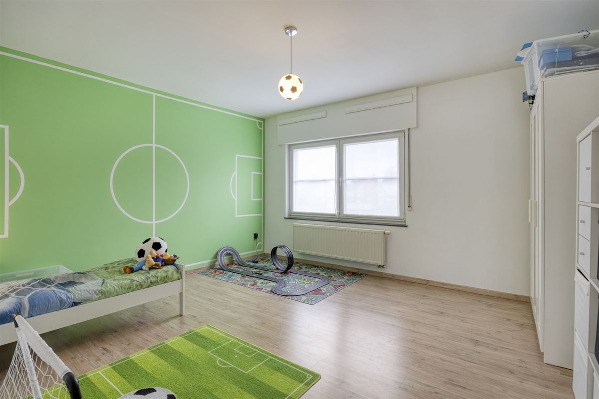 Ruime energiezuinige gezinswoning met 4 slaapkamers