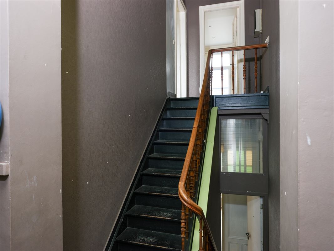 ruime rijwoning met polyvalent bijgebouw en tal van mogelijk