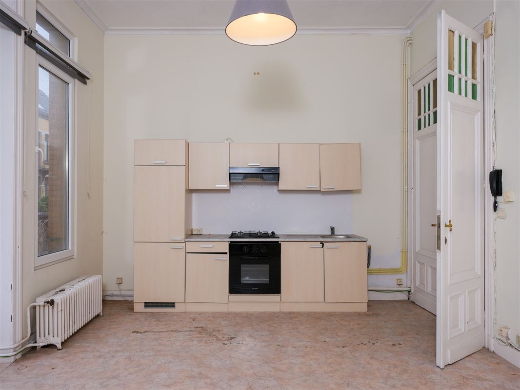 ruime rijwoning met polyvalent bijgebouw en tal van mogelijk