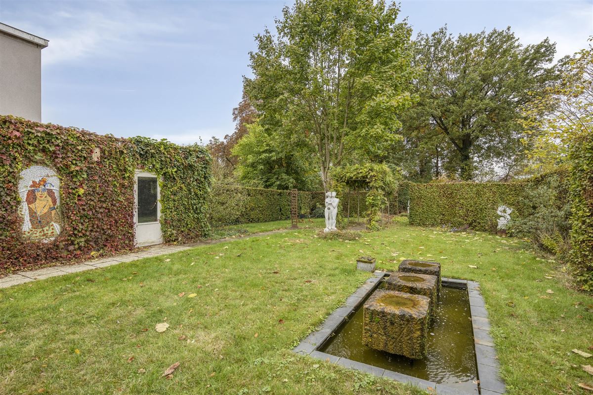 Karaktervolle art-deco woning met authentieke details 
