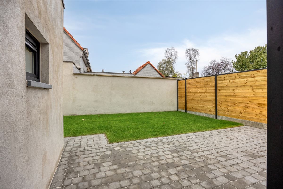 Moderne woning met 3 slaapkamers, 2 badkamers aan de vaart