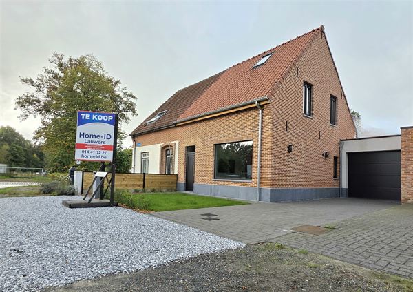 Moderne woning met 3 slaapkamers, 2 badkamers aan de vaart