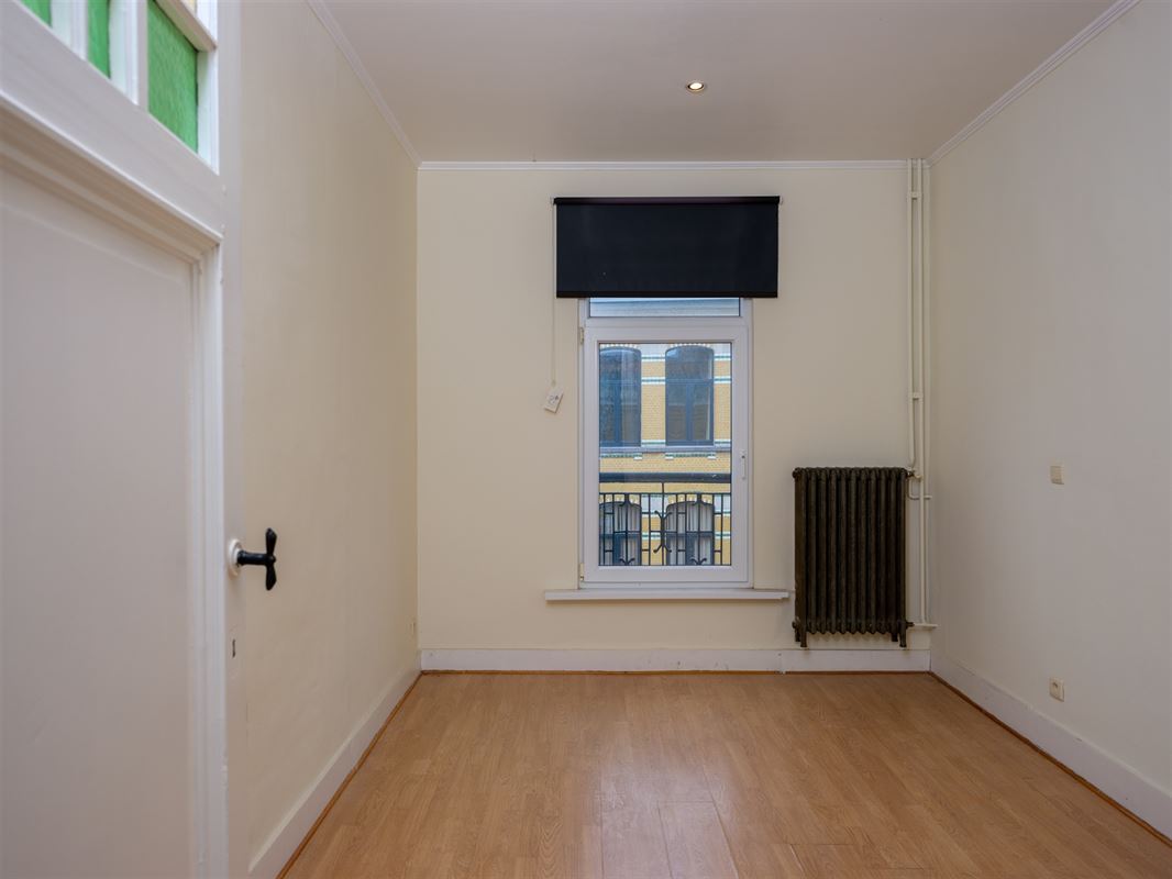 ruime rijwoning met polyvalent bijgebouw en tal van mogelijk