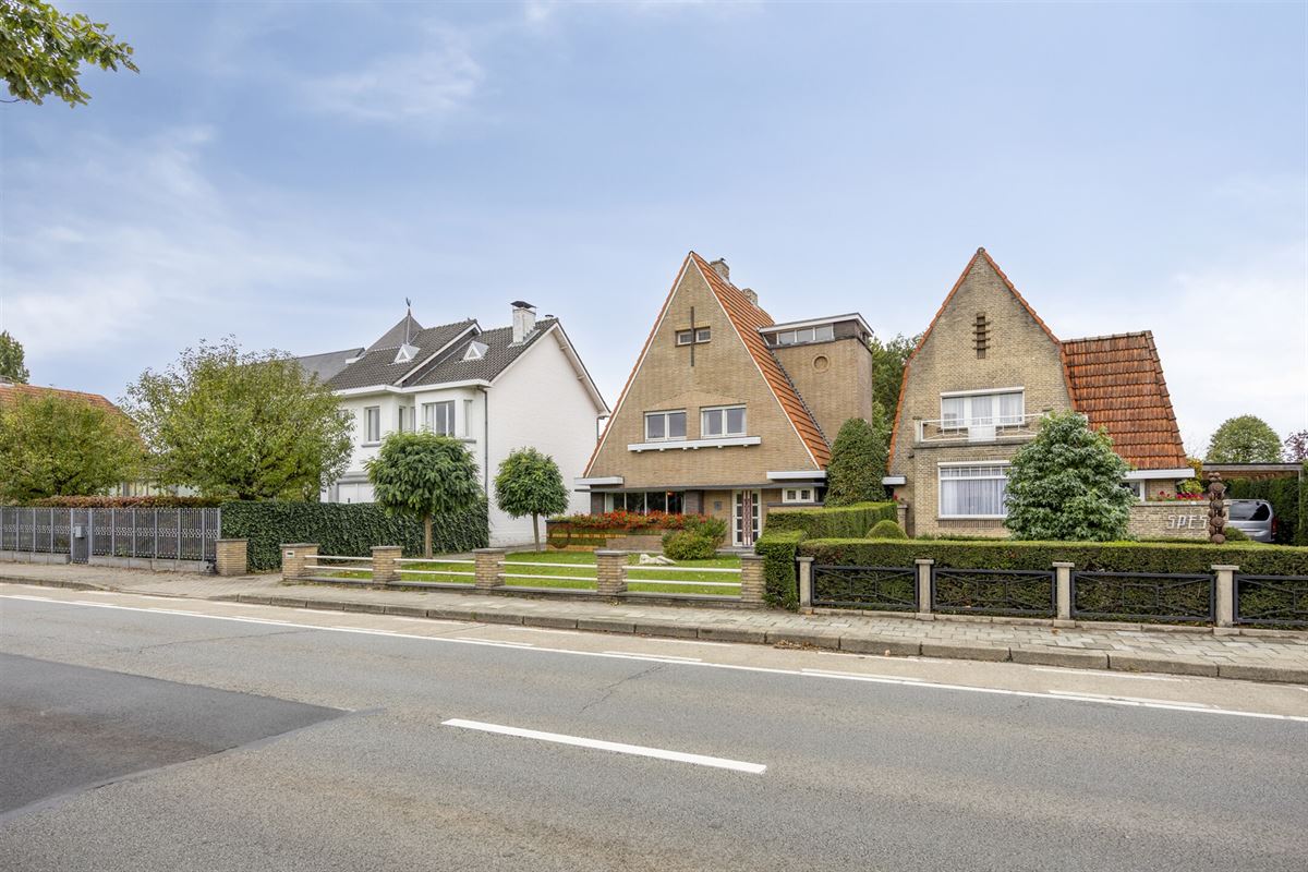 Karaktervolle art-deco woning met authentieke details 