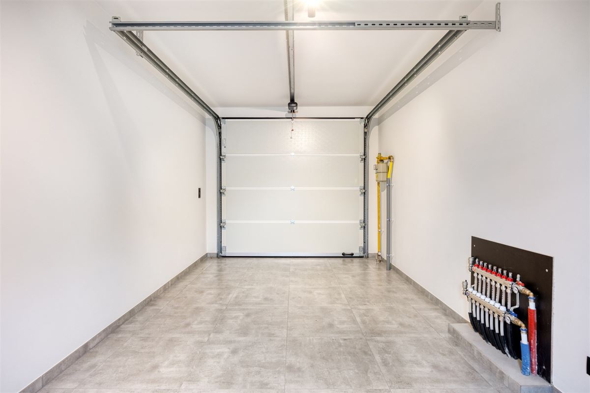 Moderne woning met 3 slaapkamers, 2 badkamers aan de vaart