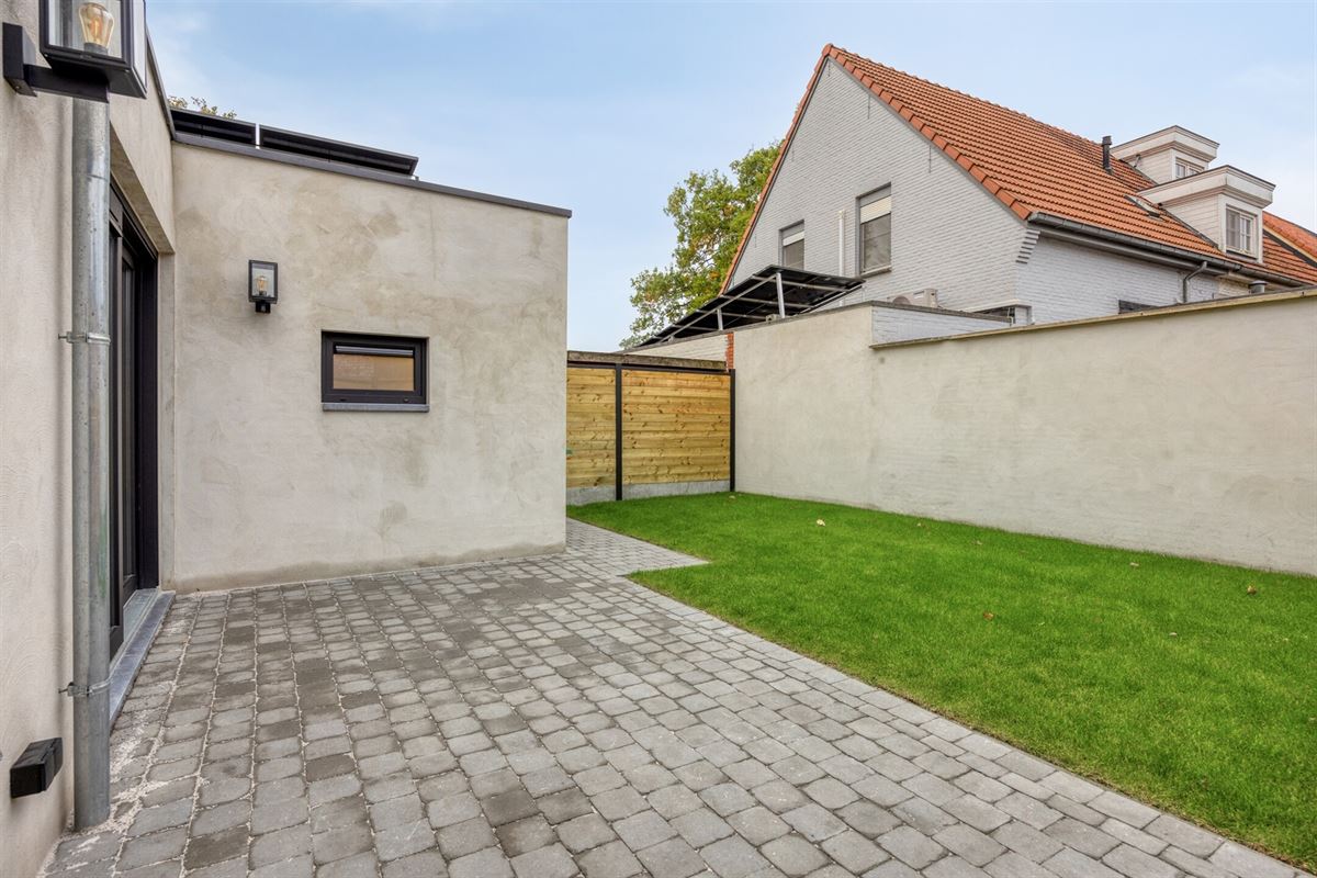 Moderne woning met 3 slaapkamers, 2 badkamers aan de vaart