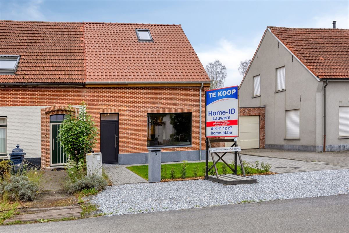 Moderne woning met 3 slaapkamers, 2 badkamers aan de vaart
