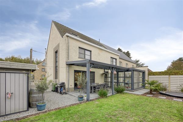 Ruime energiezuinige gezinswoning met 4 slaapkamers