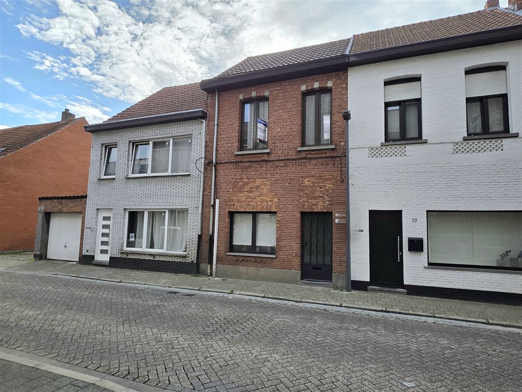 Gezinswoning met 4 slaapkamers en zonnige tuin