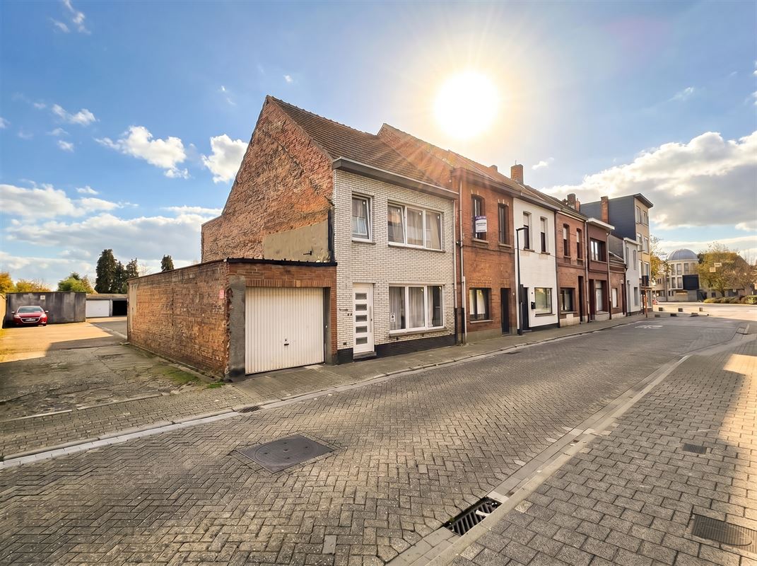 Gezinswoning met 4 slaapkamers en zonnige tuin