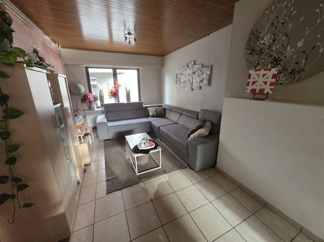 Gezinswoning met 4 slaapkamers en zonnige tuin