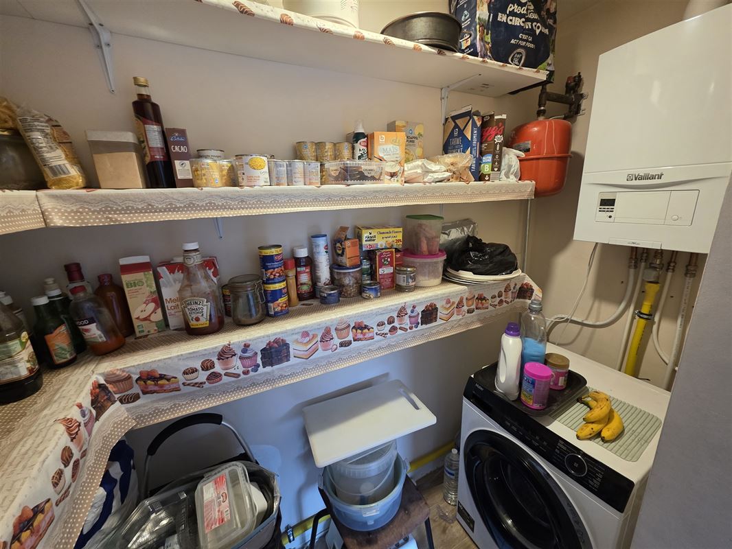 Instapklaar 2-slaapkamer appartement met terras en garage