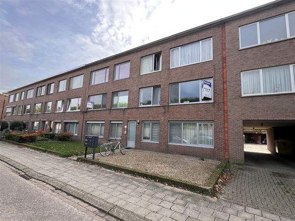Instapklaar 2-slaapkamer appartement met terras en garage