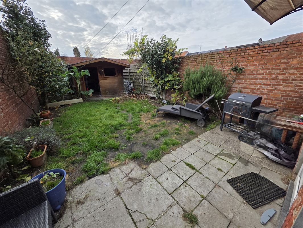 Gezinswoning met 4 slaapkamers en zonnige tuin