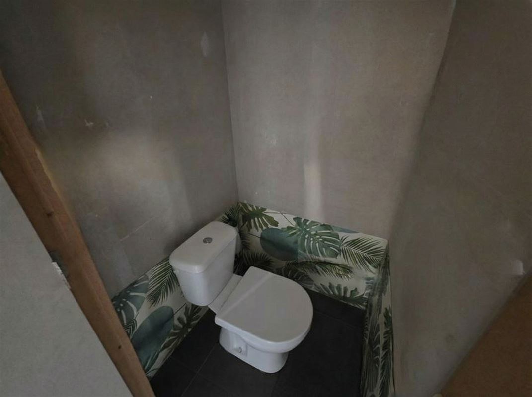 Gezinswoning met 4 slaapkamers en zonnige tuin