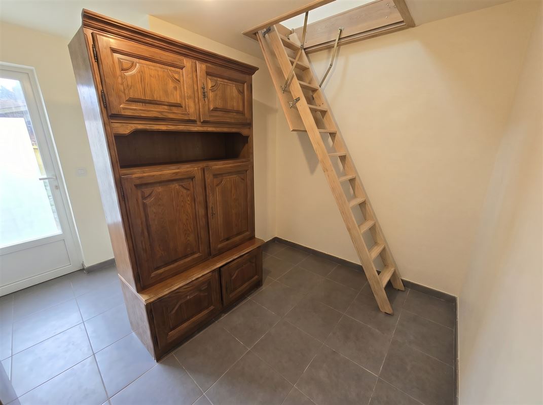 Gezinswoning met 4 slaapkamers en zonnige tuin