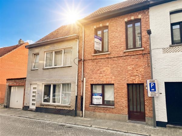 Gezinswoning met 4 slaapkamers en zonnige tuin
