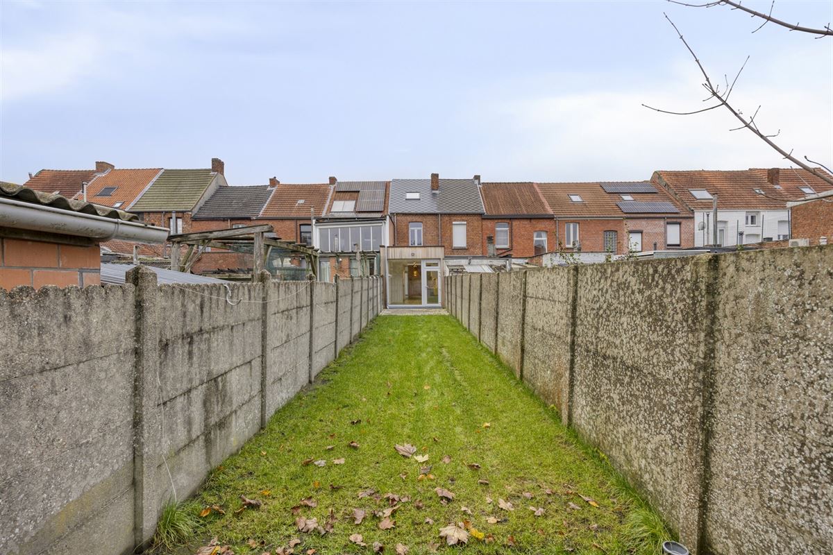 uniek gerenoveerde stadswoning met 4 slks en tuin