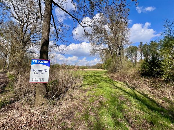 Agrarisch perceel van 8.260 m, groene en rustige omgeving