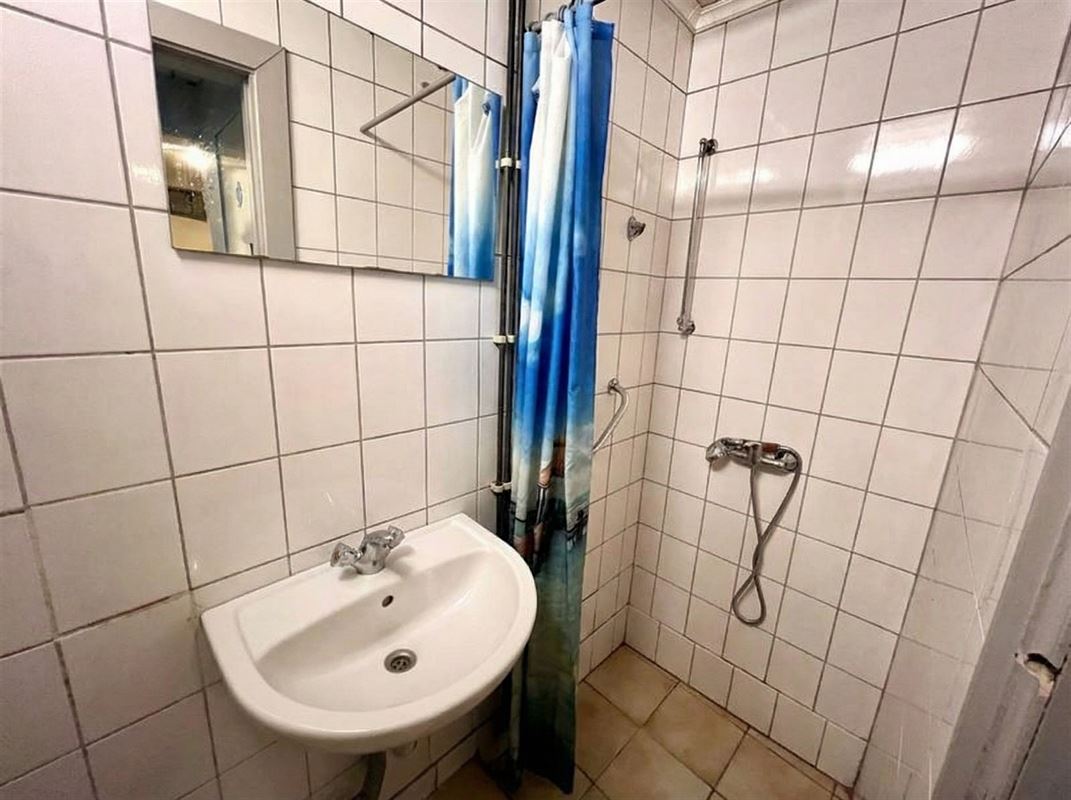 Hoekwoning nabij het centrum