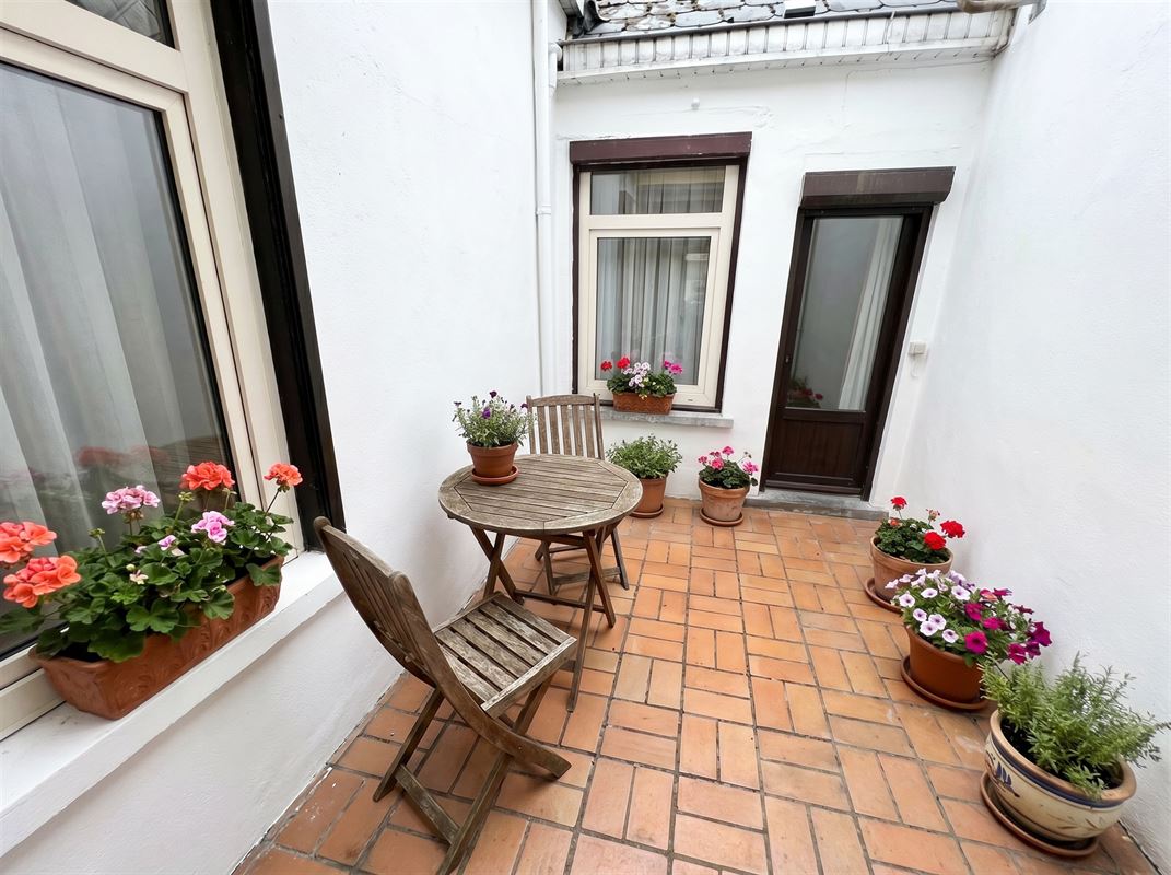 Hoekwoning nabij het centrum