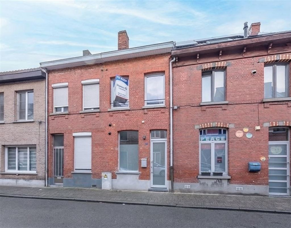 uniek gerenoveerde stadswoning met 4 slks en tuin