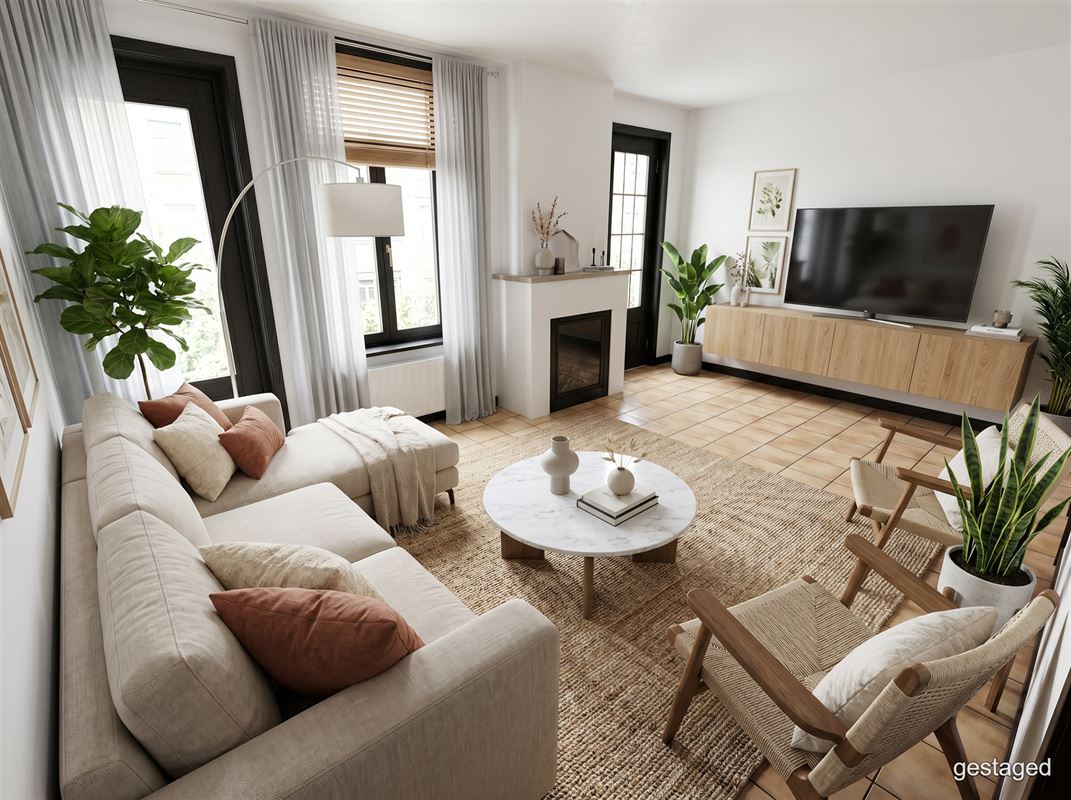 Hoekwoning nabij het centrum