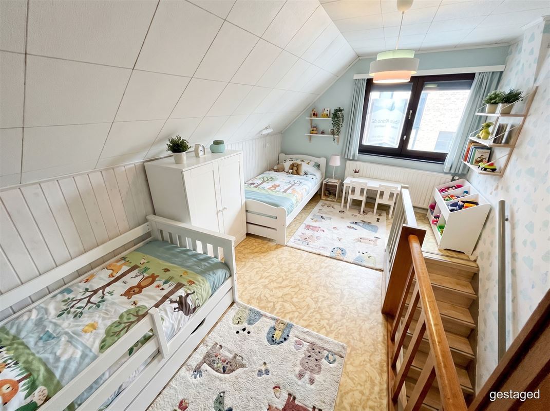 Hoekwoning nabij het centrum