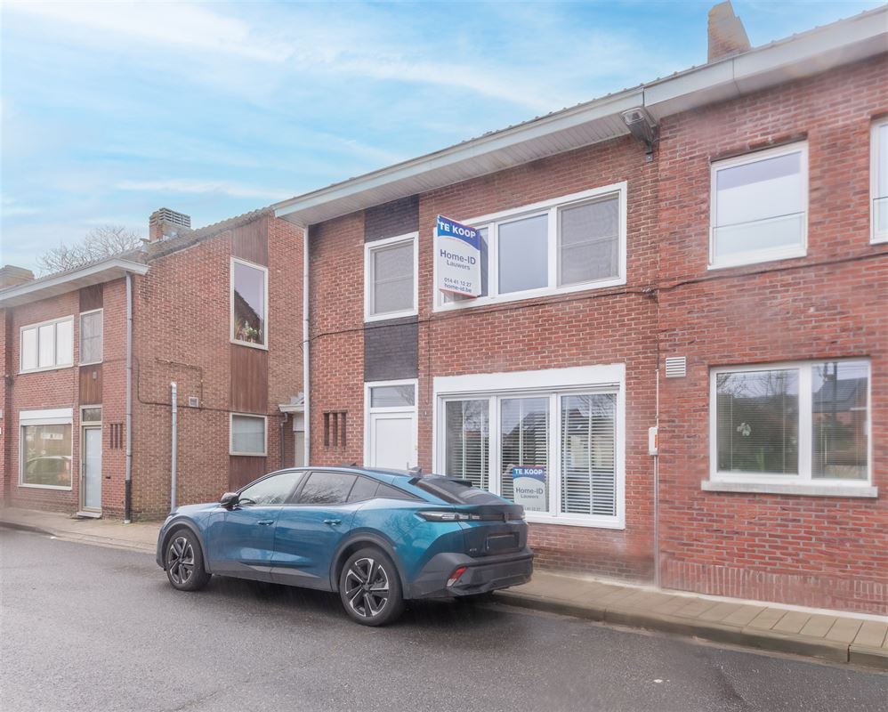 woning met 4 à 5 slaapkamers, leuke tuin en garage met oprit
