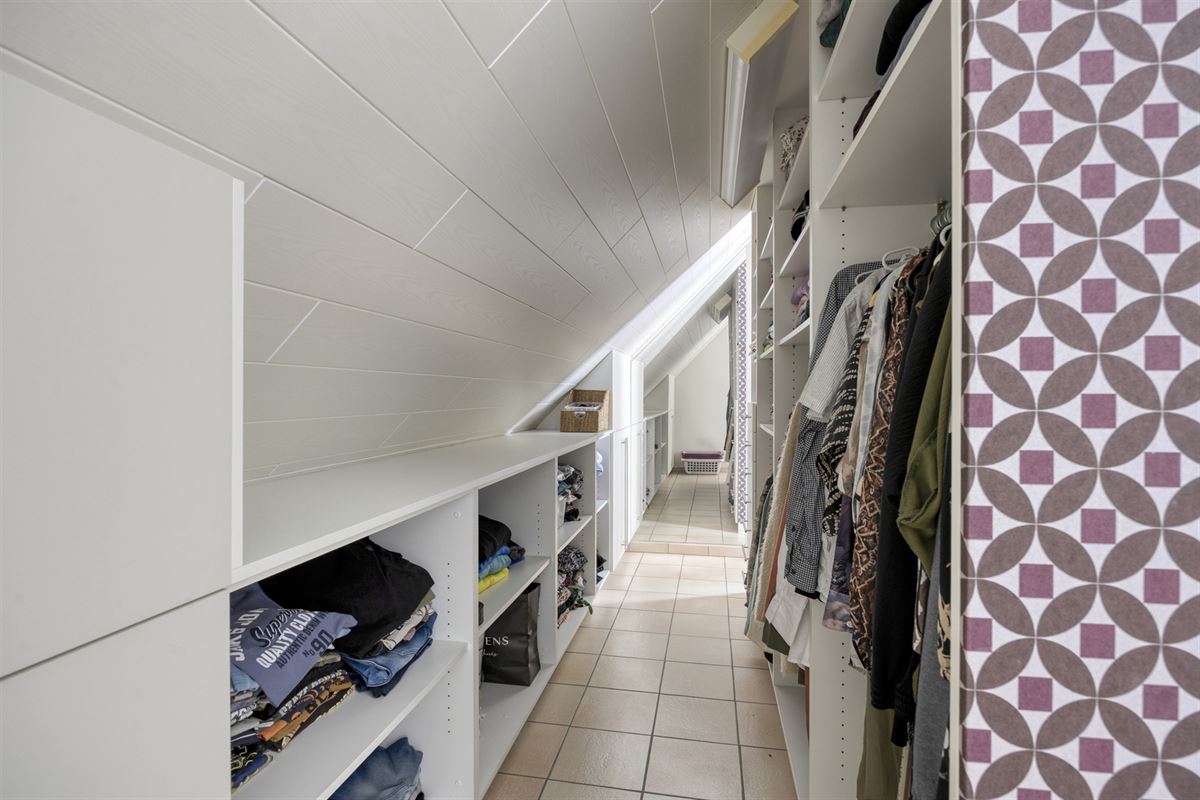 Exclusieve villa, extra garage en zonnige tuin op 1.100 m²