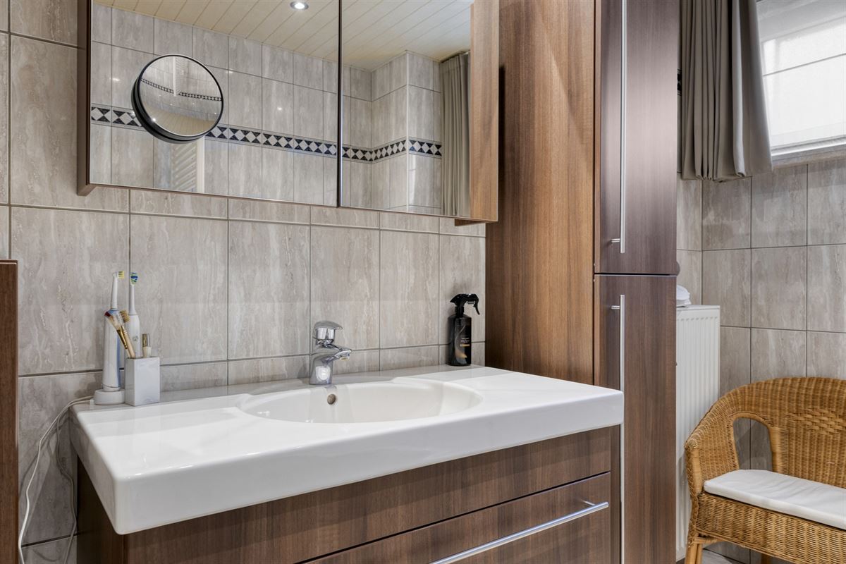 Exclusieve villa, extra garage en zonnige tuin op 1.100 m²