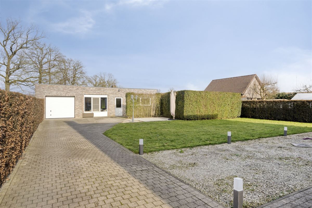 Exclusieve villa, extra garage en zonnige tuin op 1.100 m²