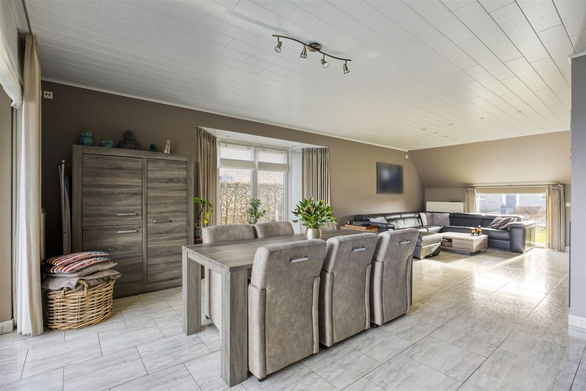 Exclusieve villa, extra garage en zonnige tuin op 1.100 m²