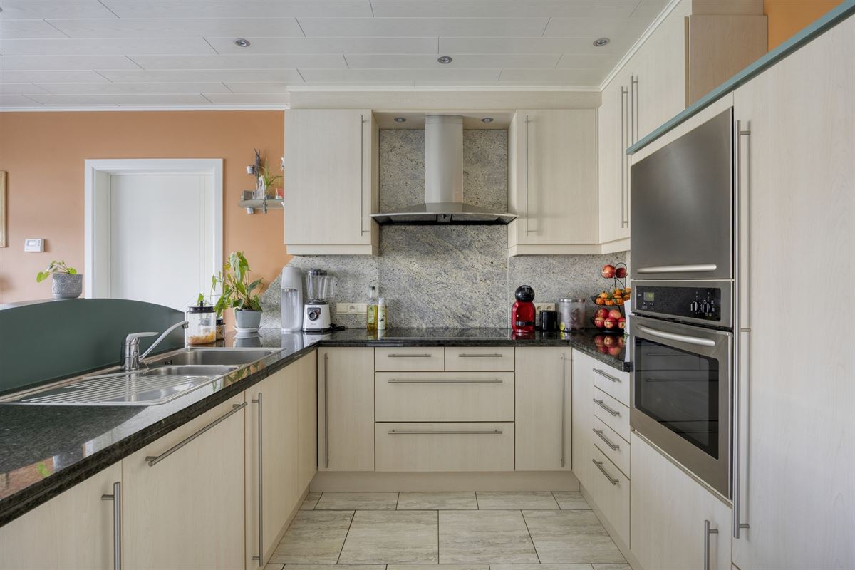 Exclusieve villa, extra garage en zonnige tuin op 1.100 m²